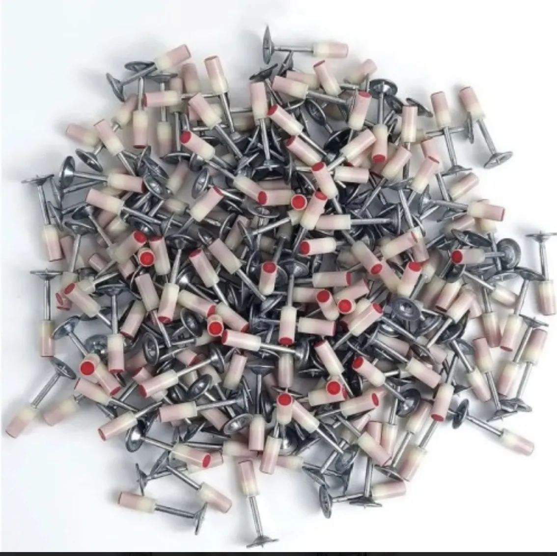 Пирони за такер 4.1 см x 7.3 мм – 200 броя за ръчен пистолет за пирони