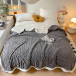 Поларено одеяло 200×230 см – двустранно, 3D ефект, сиво